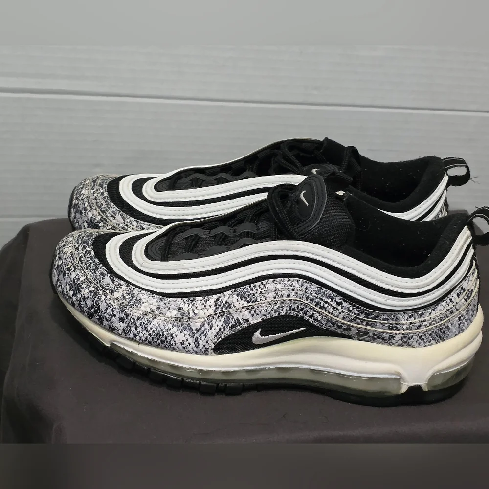 Nike Air Max 97 Snakeskin COCO Snake Black & White Sneakers Womans Sz 8 - Picture 3 of 7